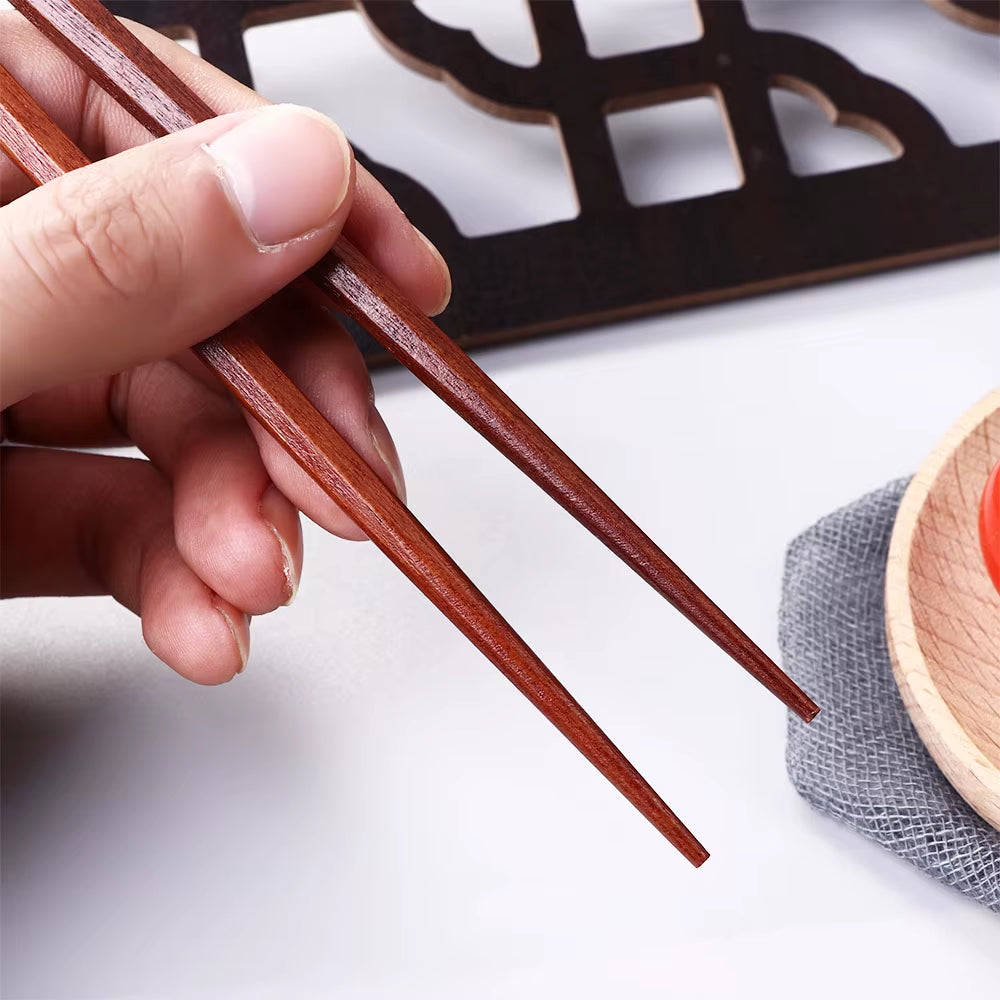 Japanese Style Natural Wooden Chopsticks for Creative Pattern Tableware Kitchen Tool Restaurant Decorations