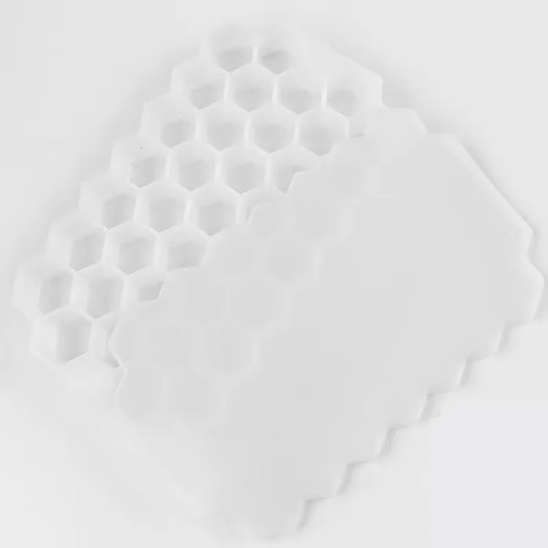 37 Cavity Honeycomb Ice Cube Trays Reusable Silicone Ice Cube Mold BPA Free Ice Maker with Removable Lids