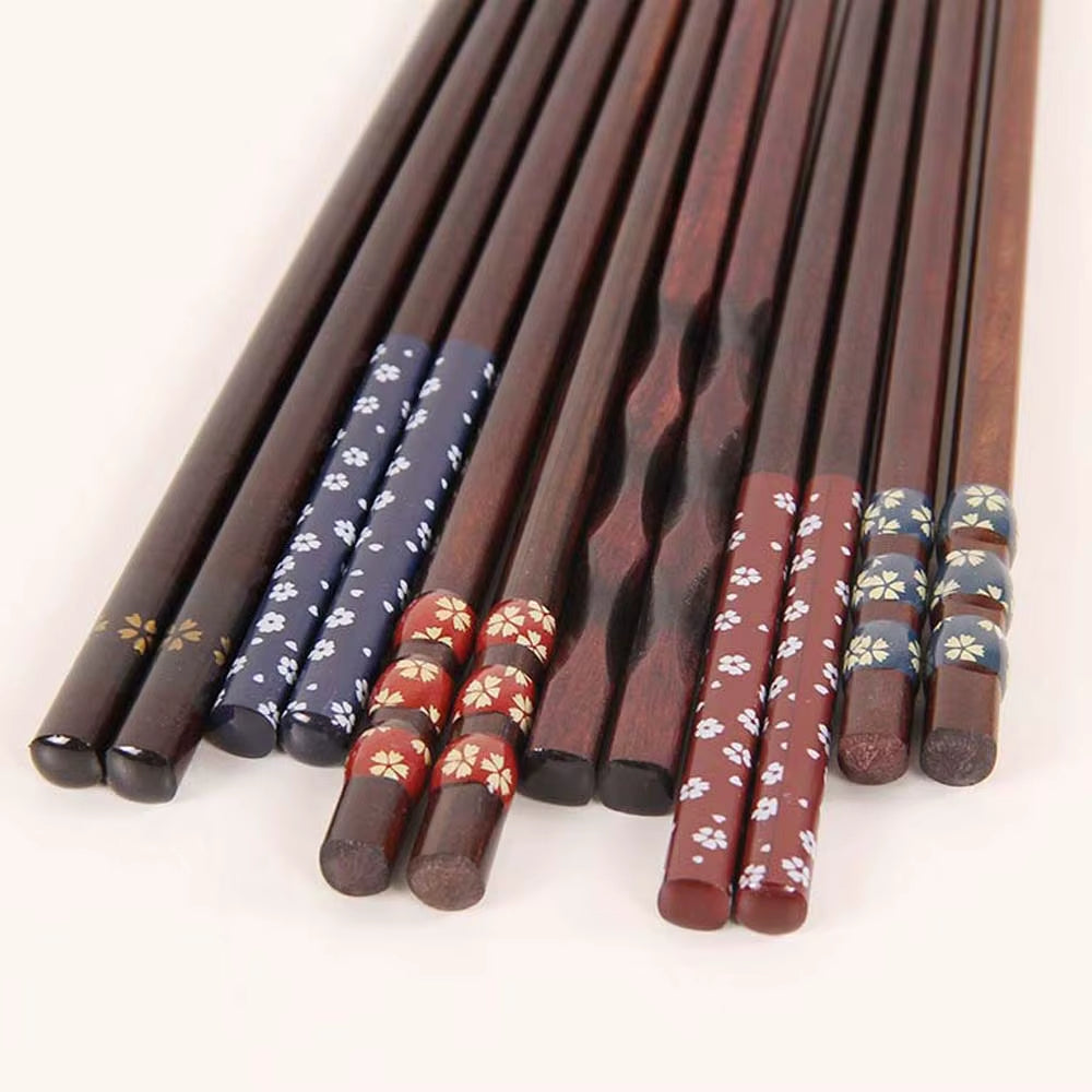 Japanese Style Natural Wooden Chopsticks for Creative Pattern Tableware Kitchen Tool Restaurant Decorations
