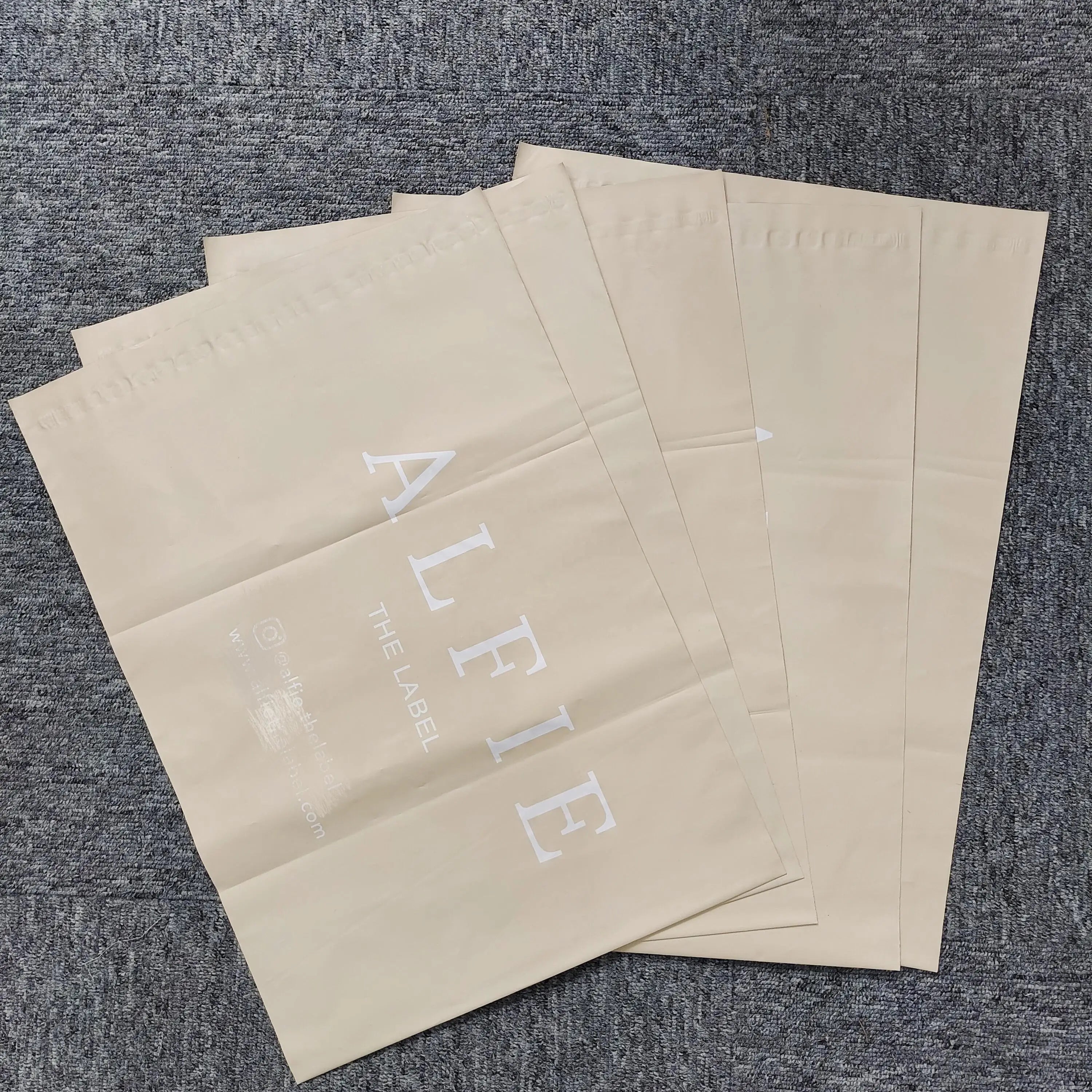 Biodegradable Poly Shipping Mailers Nude Matte Custom Poly Mailing Bags Poly Shipping Mailers