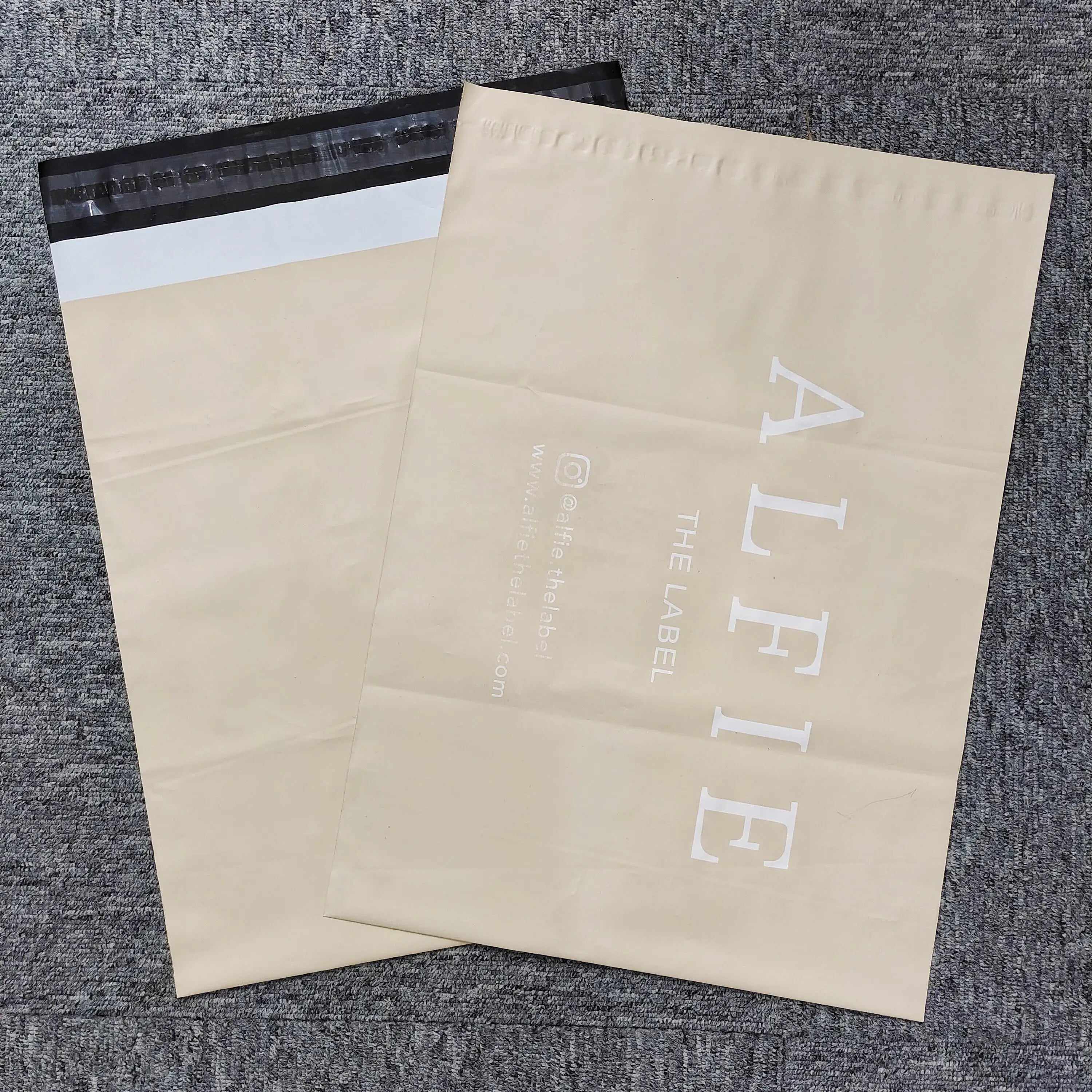 Biodegradable Poly Shipping Mailers Nude Matte Custom Poly Mailing Bags Poly Shipping Mailers