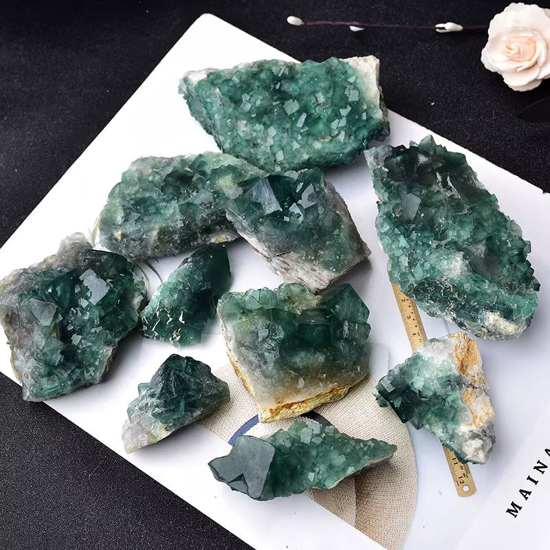 100% Natural Stone Green Fluorite Mineral Crystal Specimen Cluster Mineral Crystal Stones Health Energy Healing Stone Decoration