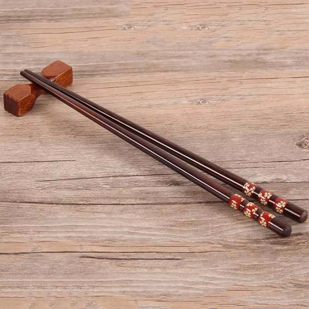 Japanese Style Natural Wooden Chopsticks for Creative Pattern Tableware Kitchen Tool Restaurant Decorations